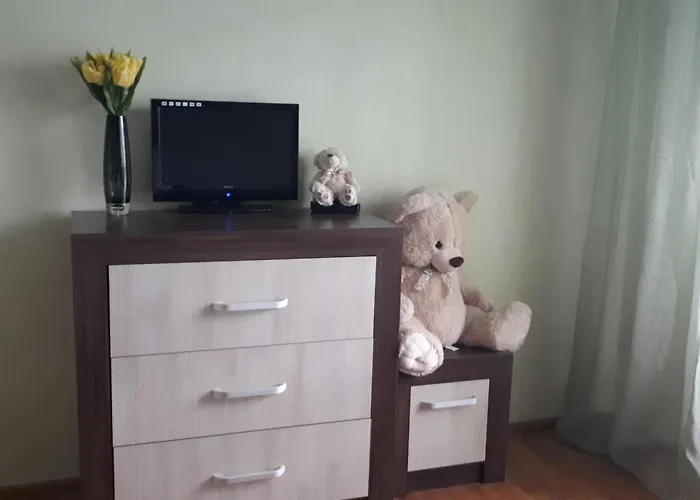 Tulips - Guest Room Close To The Airport, Free Street Parking